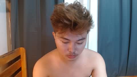 urpinoyjohnx online show from September 28, 2025, 5:51 pm