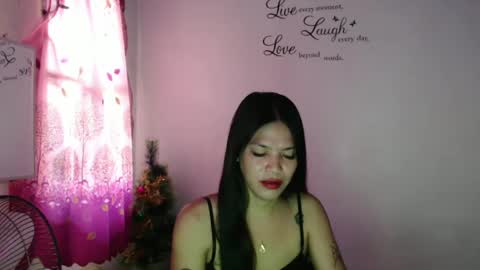 Snapshot of urpreciouspinayxxx chatting on December 2, 2024, 12:19 am hi im kim online show from December 2, 2024, 12:19 am