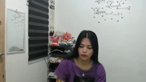 Snapshot of urpreciouspinayxxx chatting on December 29, 2024, 3:44 am hi im kim online show from December 29, 2024, 3:44 am