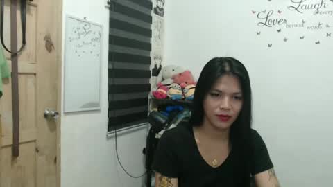 Snapshot of urpreciouspinayxxx chatting on February 7, 2025, 12:28 pm hi im kim online show from February 7, 2025, 12:28 pm