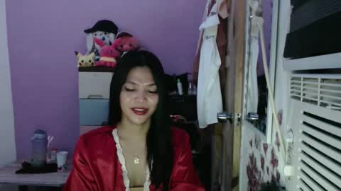 hi im kim online show from October 31, 2025, 9:21 am