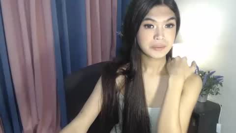 Snapshot of urpretty_shanexx chatting on October 7, 2025, 1:58 am HI IM SHINE online show from October 7, 2025, 1:58 am
