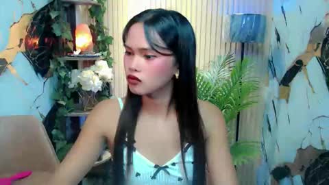 ursandra_xx online show from October 14, 2025, 11:44 am