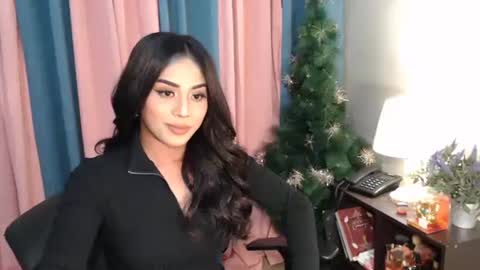 JUST CALL ME CALI online show from October 8, 2025, 3:09 pm