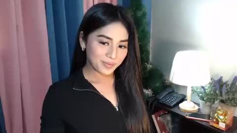 JUST CALL ME CALI online show from November 2, 2025, 7:05 pm