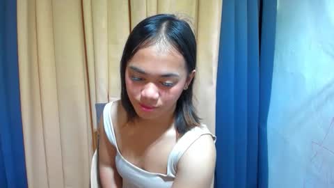 Snapshot of urslutty_mayie chatting on February 19, 2026, 2:18 am urslutty_mayie online show from February 19, 2026, 2:18 am