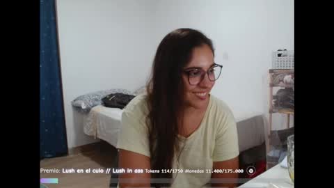 Snapshot of ursumi1 chatting on September 18, 2025, 8:22 pm ursumi1 online show from September 18, 2025, 8:22 pm