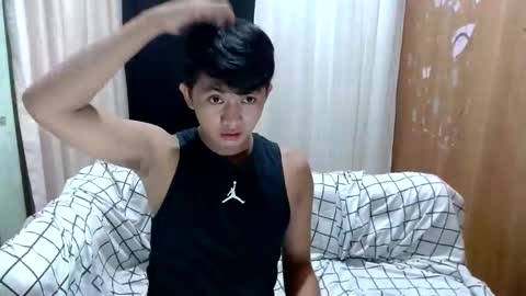 Snapshot of ursweet_jem chatting on November 16, 2025, 6:52 am JEm online show from November 16, 2025, 6:52 am