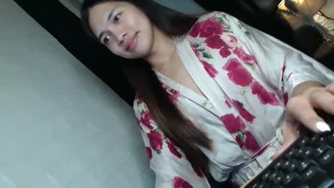 ursweetgirl thea online show from October 6, 2025, 4:15 pm