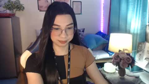 Snapshot of urwetasianprincessxx chatting on December 11, 2024, 10:03 am Ashley Kate Mateo Gray online show from December 11, 2024, 10:03 am