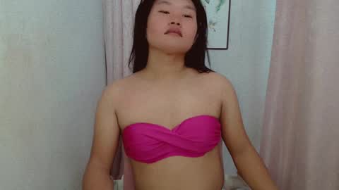 Snapshot of urwildpinayxxx chatting on December 24, 2024, 4:44 am melody online show from December 24, 2024, 4:44 am