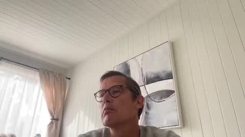 P online show from October 22, 2025, 10:31 pm