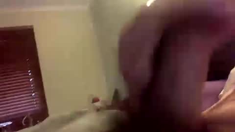 usemymeat77 online show from July 16, 2026, 5:24 am