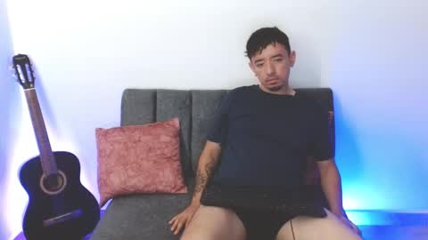 useronlypurple777 online show from December 20, 2025, 6:37 pm