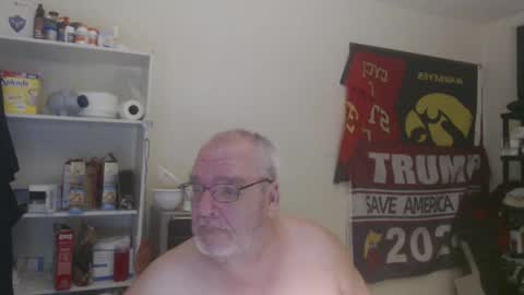 Snapshot of usgoober chatting on January 14, 2025, 3:22 am Eric online show from January 14, 2025, 3:22 am