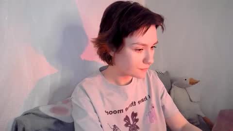 Snapshot of uwujudyosas chatting on February 4, 2026, 10:32 am Judy online show from February 4, 2026, 10:32 am