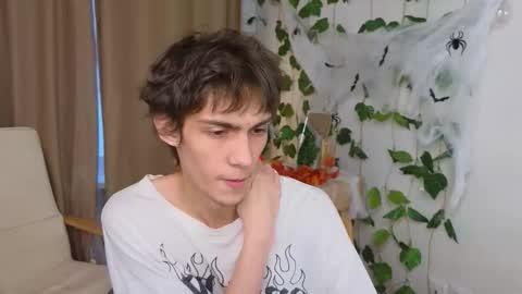 Valora online show from October 29, 2025, 12:18 pm