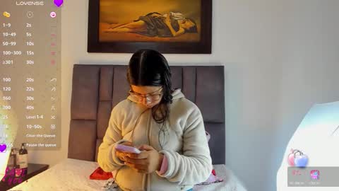 Vahiolet smith online show from February 18, 2026, 3:24 am