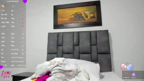 Vahiolet smith online show from April 4, 2026, 12:42 am