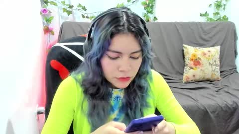 Vaiolet1314 online show from February 8, 2026, 1:31 am