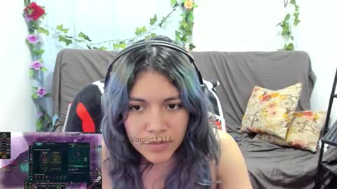 Vaiolet1314 online show from February 17, 2026, 6:10 am