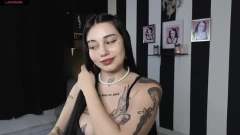 Snapshot of val_bardot1 chatting on February 13, 2025, 7:13 am first of all... who are u online show from February 13, 2025, 7:13 am