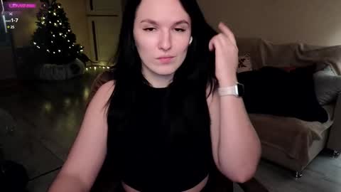 Snapshot of val_manson chatting on January 5, 2025, 9:03 pm Val online show from January 5, 2025, 9:03 pm