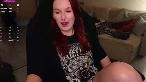 Val online show from October 23, 2025, 8:07 pm