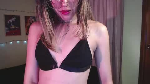 Snapshot of valcooky chatting on September 9, 2025, 4:56 am Hi I am Valcooky online show from September 9, 2025, 4:56 am