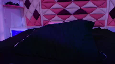 Valentina online show from September 25, 2025, 7:28 pm