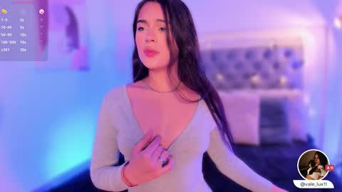 Valentina online show from November 8, 2025, 4:12 am