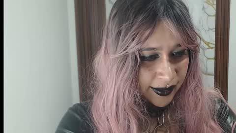 valen_ross7 online show from March 4, 2026, 1:44 am