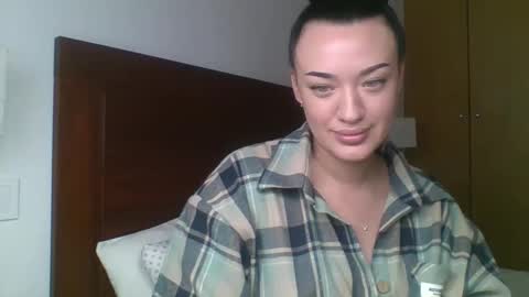 Snapshot of valencia_04 chatting on September 8, 2025, 5:23 pm valencia_04 online show from September 8, 2025, 5:23 pm