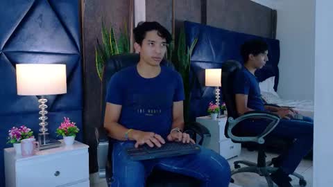 Snapshot of valenorlerot chatting on October 2, 2025, 4:30 am Valenor online show from October 2, 2025, 4:30 am