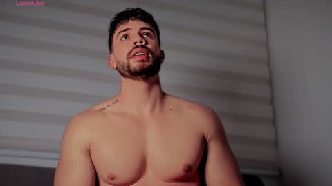 Snapshot of valenthinoking chatting on November 16, 2025, 2:50 am valenthinoking online show from November 16, 2025, 2:50 am