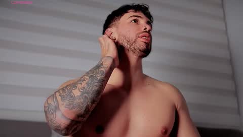 Snapshot of valenthinoking chatting on November 19, 2025, 3:17 am valenthinoking online show from November 19, 2025, 3:17 am