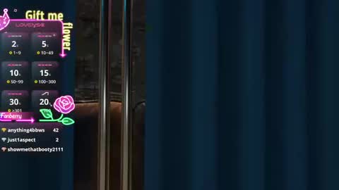 Valentia online show from October 8, 2025, 1:58 am