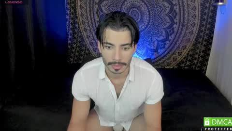 valentin_hoffman online show from September 17, 2025, 11:34 am