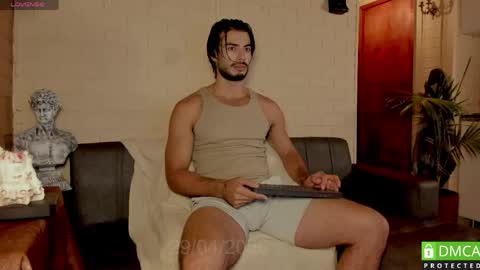 Snapshot of valentin_hoffman chatting on May 3, 2026, 12:33 pm valentin_hoffman online show from May 3, 2026, 12:33 pm