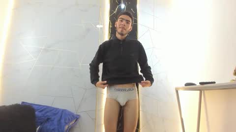 VALENTIN  online show from March 21, 2026, 4:06 am