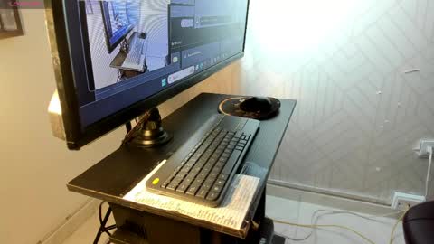 VALENTINA  online show from April 8, 2026, 3:28 am