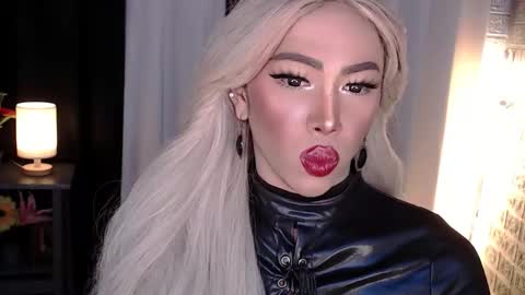 Amanda online show from November 7, 2025, 2:44 am