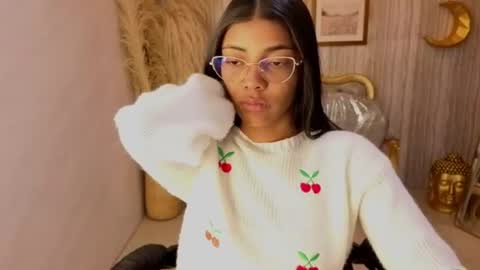 Valentina  online show from July 14, 2026, 12:33 pm