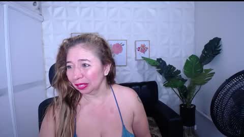 Valentina  online show from January 17, 2026, 7:28 pm