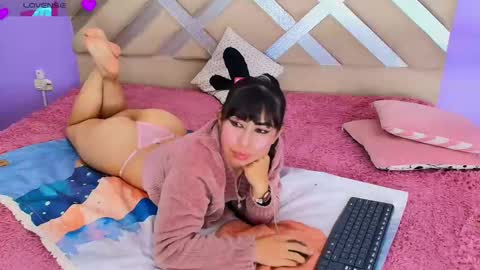 Vale online show from November 8, 2025, 3:50 am