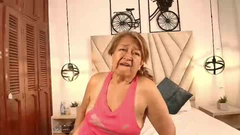Ana online show from February 26, 2025, 10:42 pm
