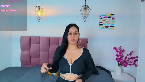 Snapshot of valentinajaramilloo chatting on June 7, 2026, 1:37 pm ValentinaJaramilloo online show from June 7, 2026, 1:37 pm