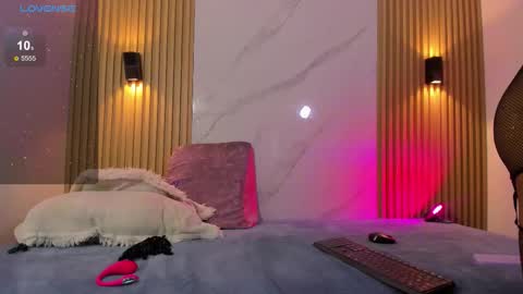 Snapshot of valentinaliux_ chatting on March 4, 2026, 11:27 am valentinaliux_ online show from March 4, 2026, 11:27 am