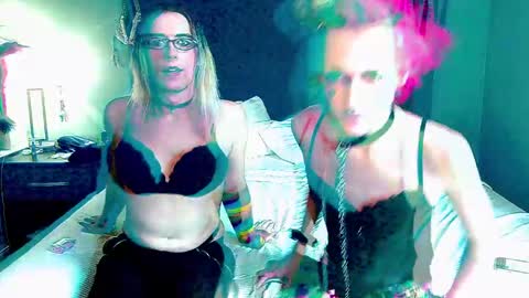 Snapshot of valentinas_dream chatting on December 26, 2024, 2:16 pm Tina Bates online show from December 26, 2024, 2:16 pm