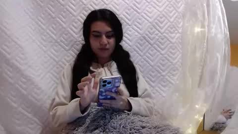 valentinasmith18 online show from January 13, 2026, 4:40 am